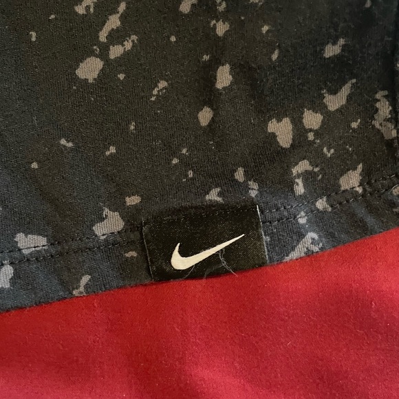 Nike Dri-fit mens 3XL Kyrie Irving t-shirt - Picture 3 of 4